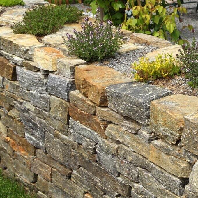 How to build a garden wall