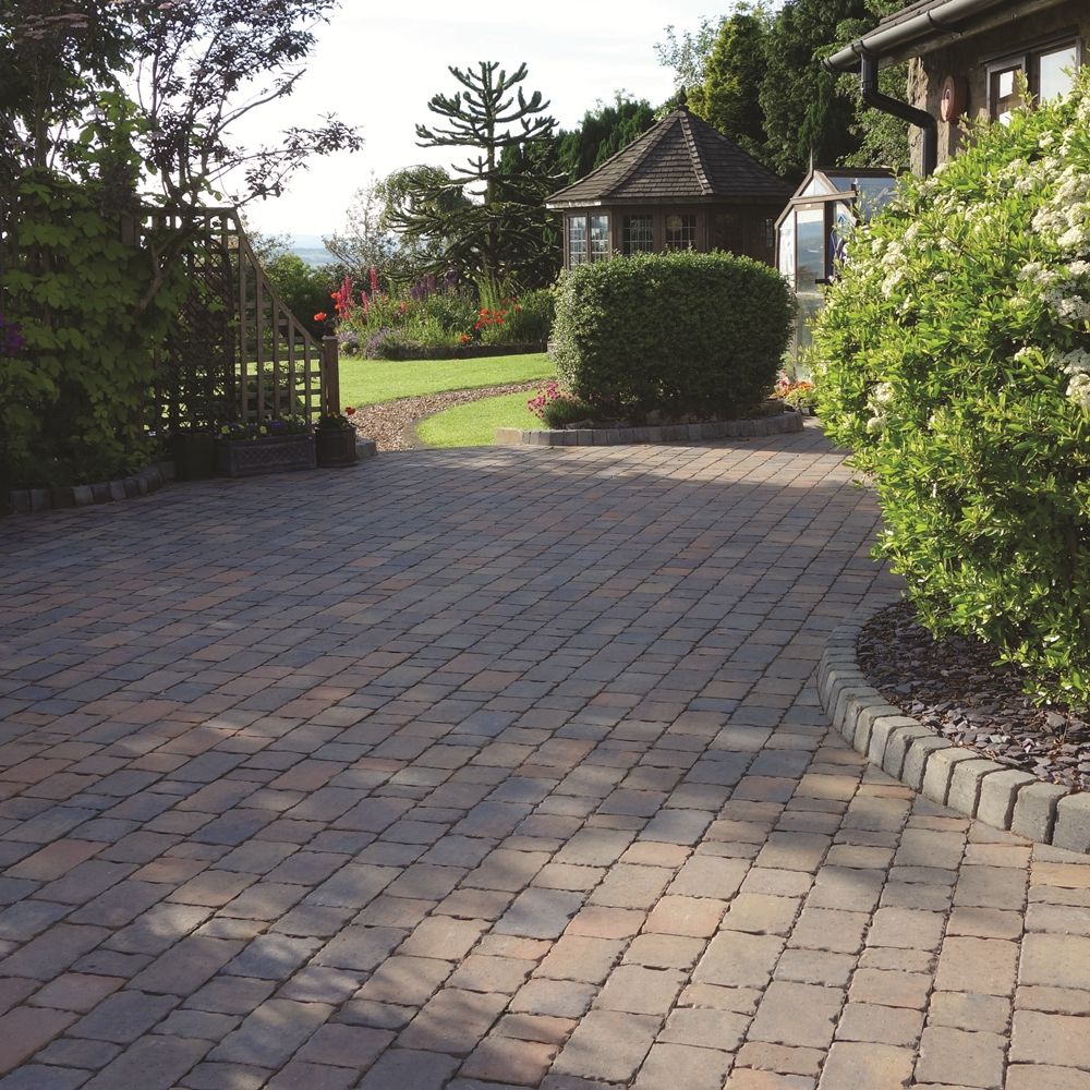 The distinctive block paving adds rustic flair of a bygone age.