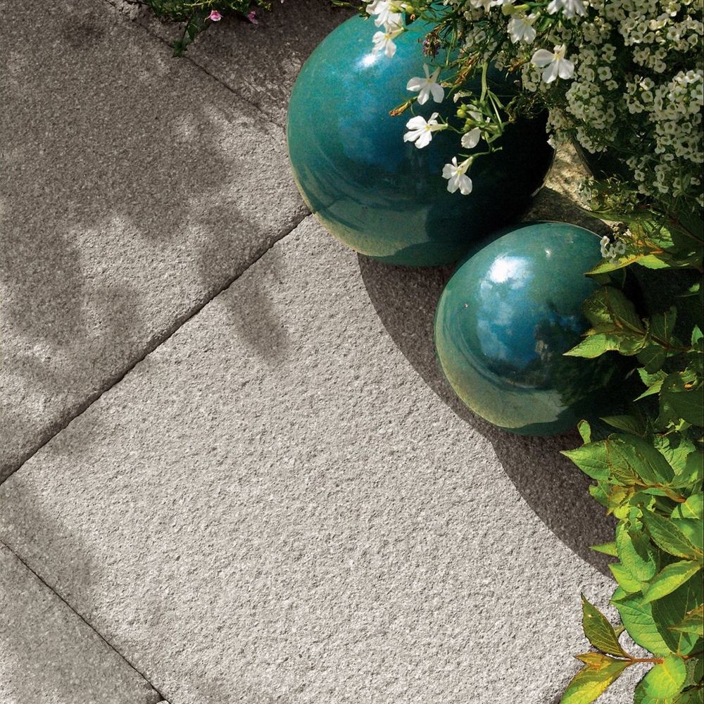 Here is a closer view of the Textured Paving Grey.It incorporates fine white limestone chippings to provide a softened appearance.