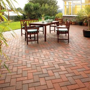 Bradstone Europa Block Paving 200mmx100mmx60 mm  ONLY £110 PER PACK ! 6 COLOURS 
